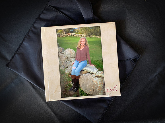 Available in many sizes, these albums are perfect for gift giving with box and satin dustcover bag.